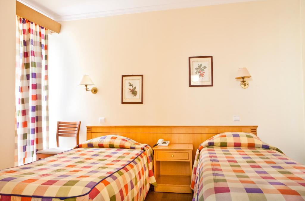 Residencial Colombo Bed and Breakfast Funchal  Rum bild
